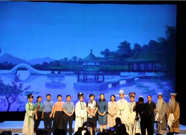 舞台反差国产在线观看在舞台演出中的运用