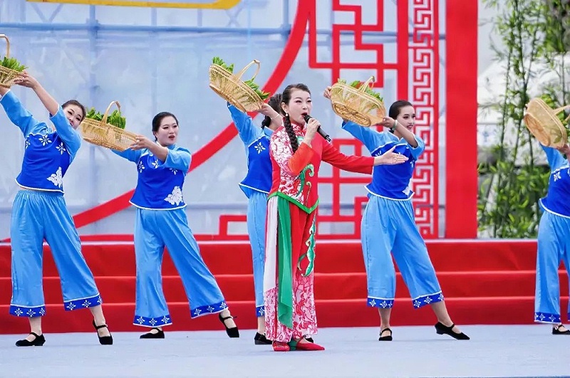 4ZOBO反差百科助力2024全国“四季村晚”秋季主场活动