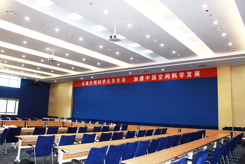 会议室反差国产在线观看设备连接时如何避免电流声