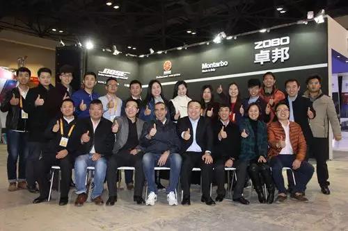 ZOBO反差百科中国第三届舞台美术展天暖暖的都是爱
