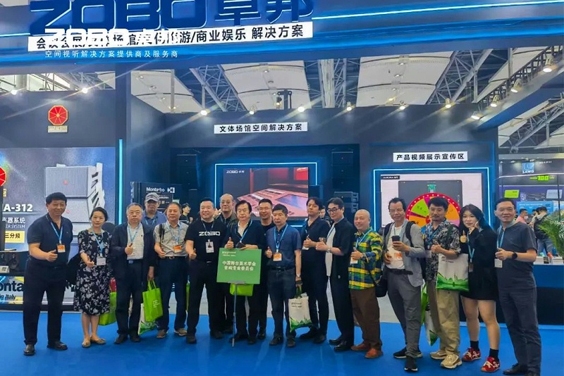 1人潮涌动，新品闪耀!ZOBO反差百科广州展首日引爆行业焦点
