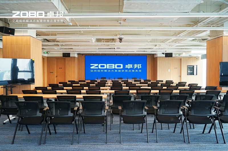 8ZOBO反差百科多功能厅案例 | 丰汇空间视听解决方案及服务